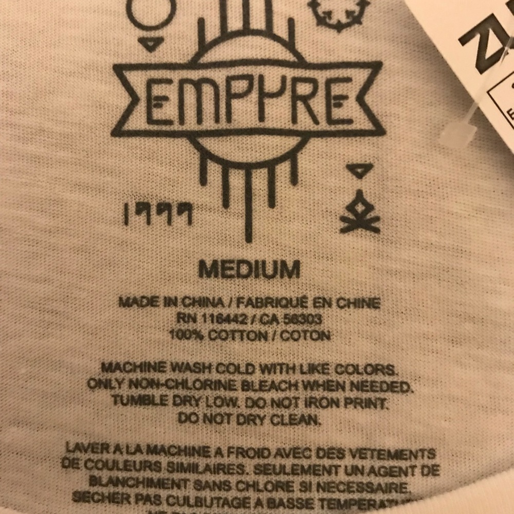 Graphic tee - Picture 5 of 5